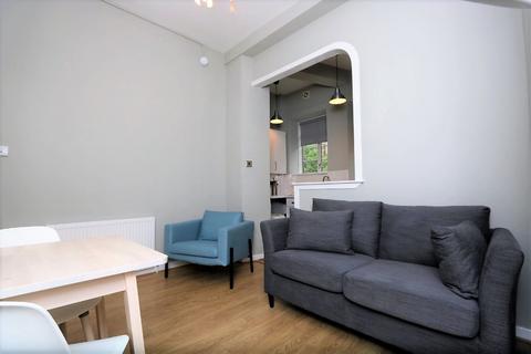 2 bedroom flat to rent, Dudley Drive, Glasgow, G12