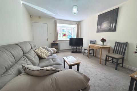 80 Hencroft, Leek, ST13 8EZ