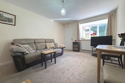 80 Hencroft, Leek, ST13 8EZ