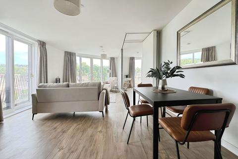 2 bedroom flat for sale, Victoria Bridge Road, Bath BA2