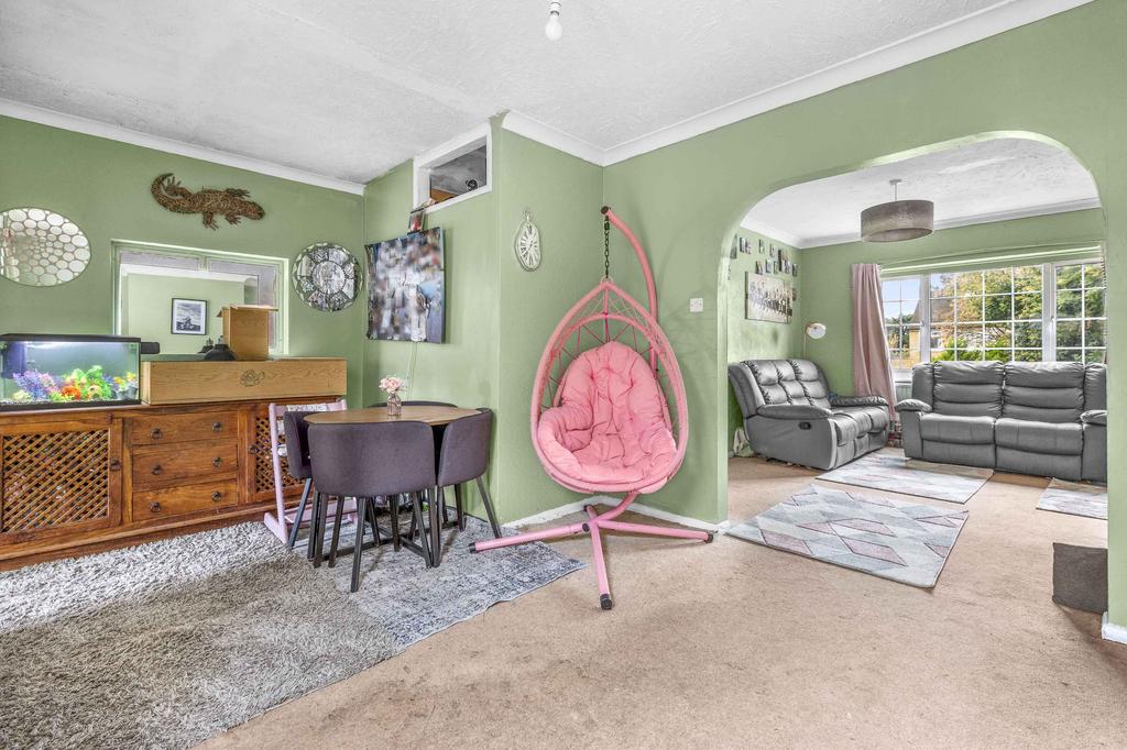 81 Seymour Park Road, SL7 3 ES (LOW RES)-3