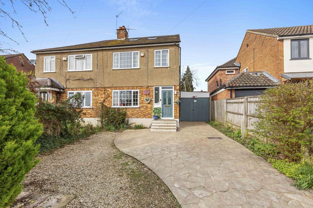 81 Seymour Park Rd, SL7 3 ES (LOW RES)-18