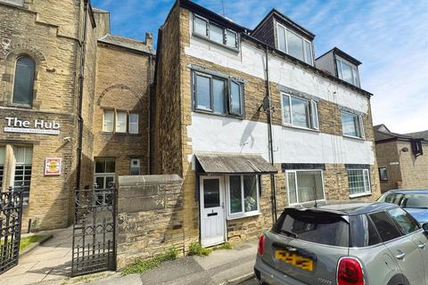 2 bedroom end of terrace house for sale, Clyde Street, Bingley