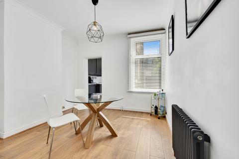 32 Upper Bridge Road, Chelmsford, CM2 0AZ