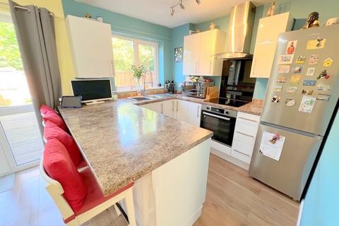 undefined, Eastlands, New Milton, Hampshire. BH25 5PH