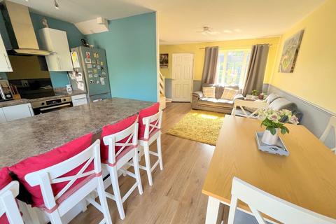 undefined, Eastlands, New Milton, Hampshire. BH25 5PH