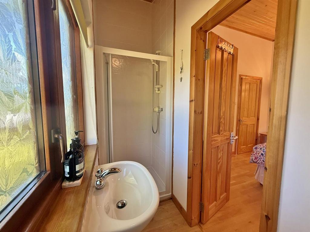 Ensuite shower room
