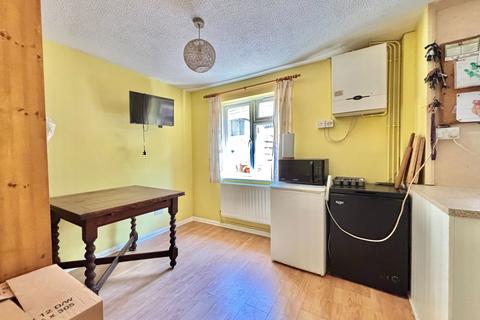 3 bedroom terraced house for sale, Queen Elizabeth Drive, Paignton