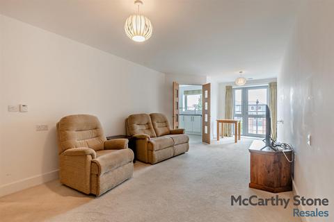 2 bedroom apartment for sale, 101-105 Fleet Road, Fleet