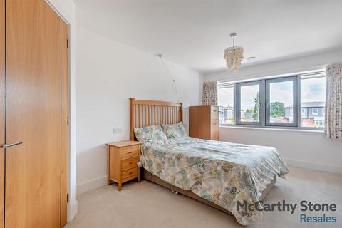 2 bedroom apartment for sale, 101-105 Fleet Road, Fleet