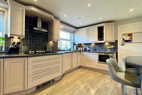 12 Arun Way, Sutton Coldfield, B76 2BQ
