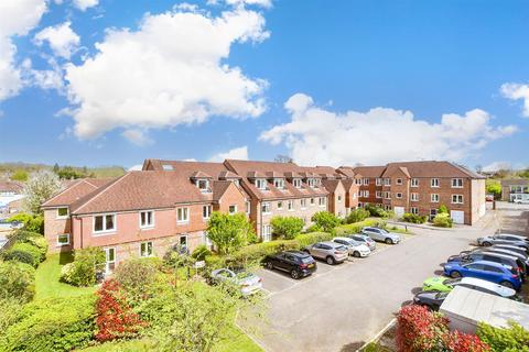 1 bedroom flat for sale, London Road, Redhill, Surrey