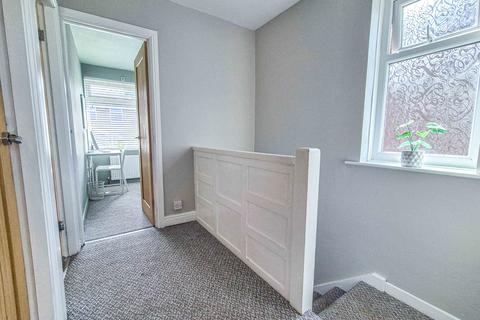 3 bedroom semi-detached house for sale, Hollymount Drive, Moorside, Oldham, OL4