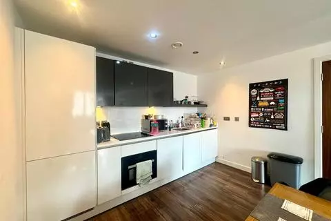 2 bedroom apartment for sale - View 3