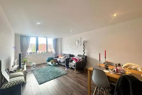 2 bedroom apartment for sale - View 4