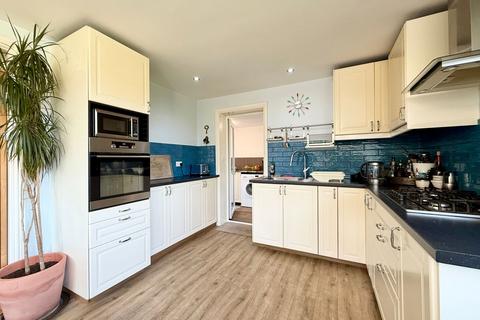 4 bedroom semi-detached bungalow for sale, Thorp Arch, Wetherby, Grange Avenue, LS23