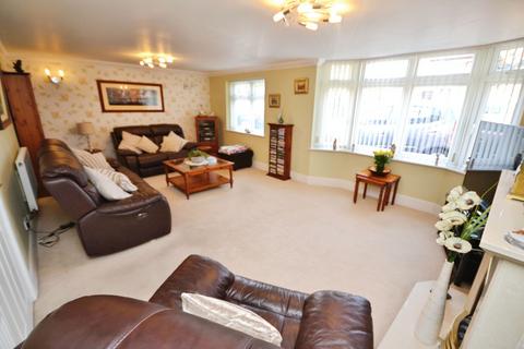 56 Thames Crescent, Corringham, Stanford-le-hope, SS17 9DU