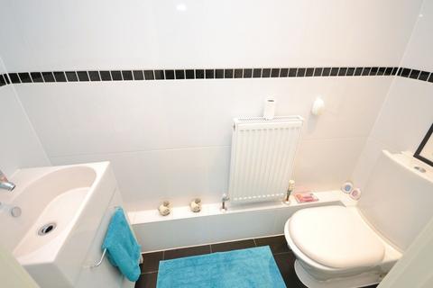 56 Thames Crescent, Corringham, Stanford-le-hope, SS17 9DU