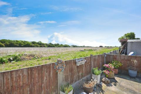 56 Thames Crescent, Corringham, Stanford-le-hope, SS17 9DU