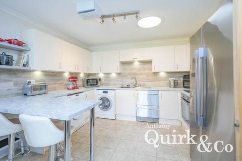 2 bedroom apartment for sale, Long Road, Canvey Island, SS8