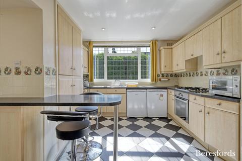 35 Herington Grove, Hutton, Brentwood, CM13 2NW
