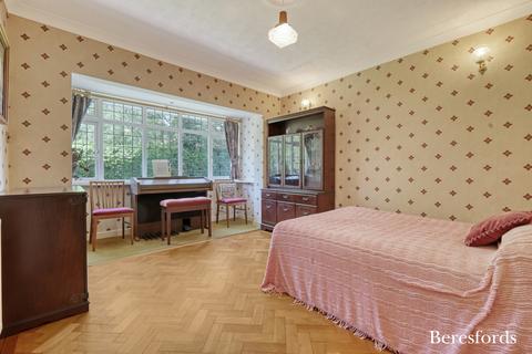 35 Herington Grove, Hutton, Brentwood, CM13 2NW