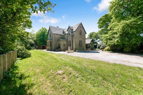 Lake House, Blackmoorfoot, Linthwaite, HD7