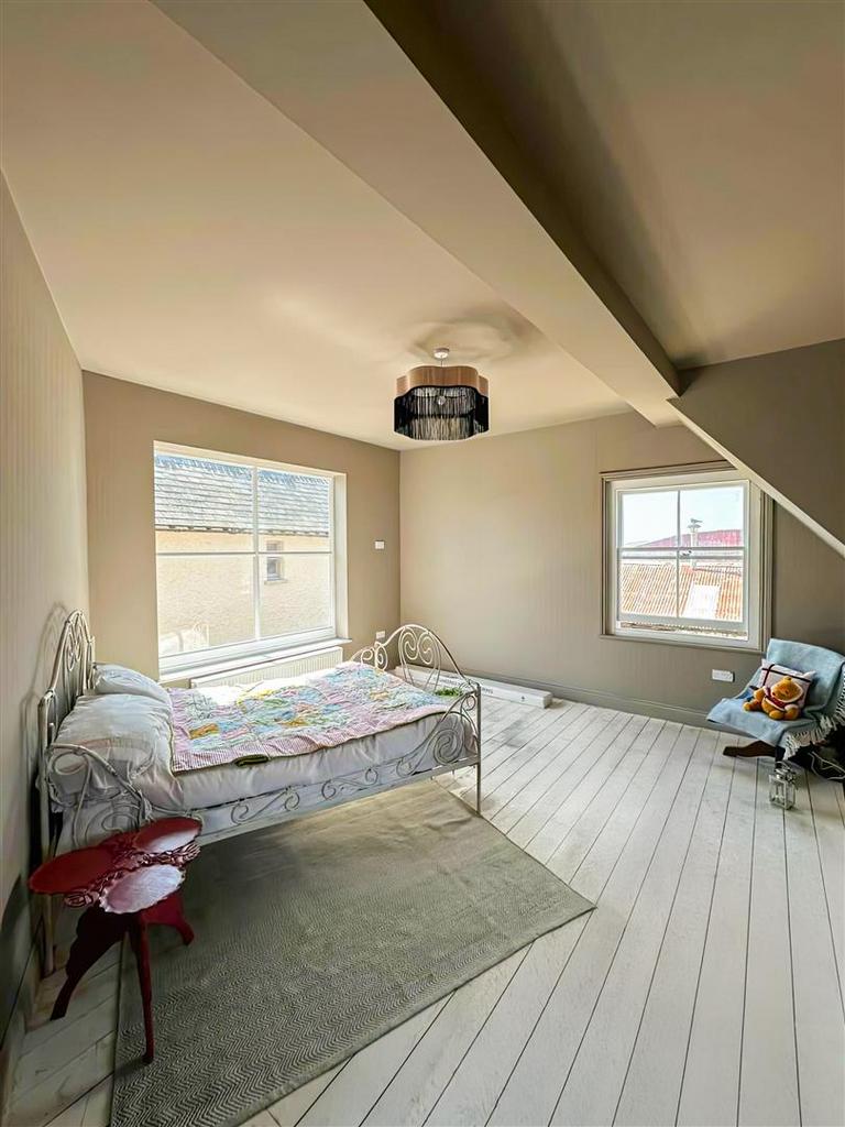 Main bedroom