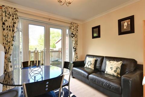 16 Lambourne Road, Sunderland, SR2 9BX