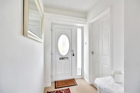 2 bedroom detached bungalow for sale, Brookside Avenue, Wollaton, Nottingham