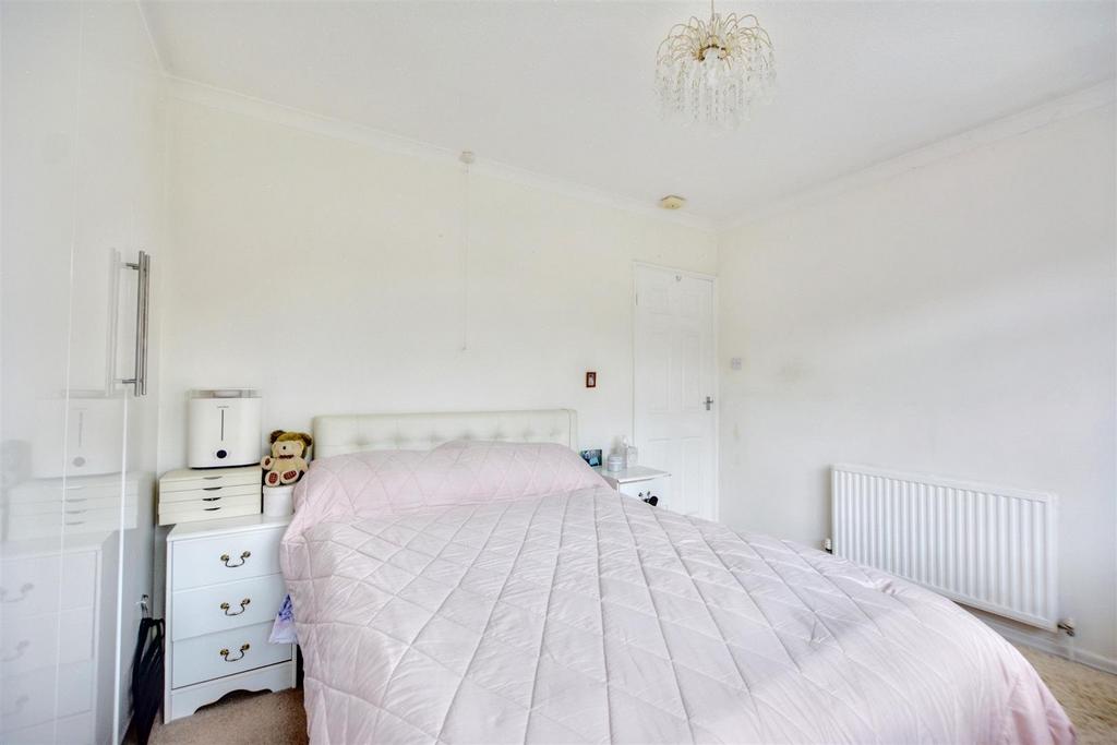 Bedroom 1 2.jpeg