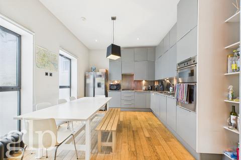 4 bedroom apartment to rent, Warren Mews, Fitzrovia, W1T