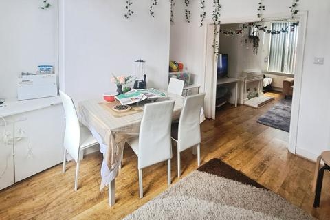 15 Brompton Road, Manchester, M14 7QA