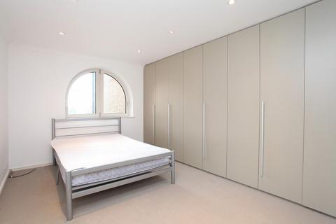 2 bedroom apartment to rent, William Morris Way, Fulham, SW6