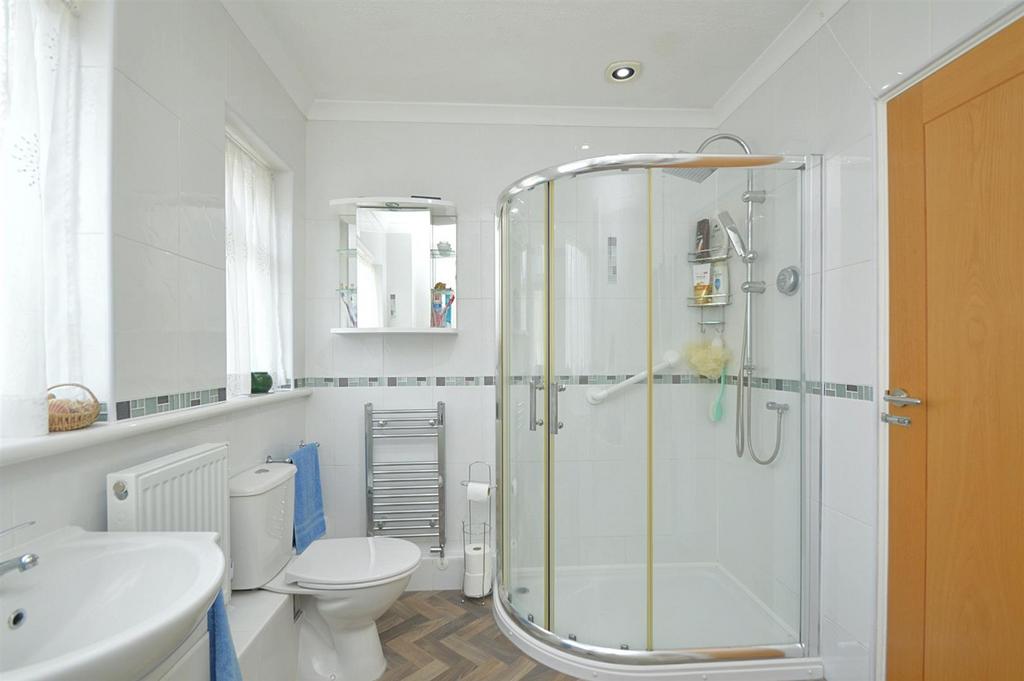 Resized Bathroom2.jpg
