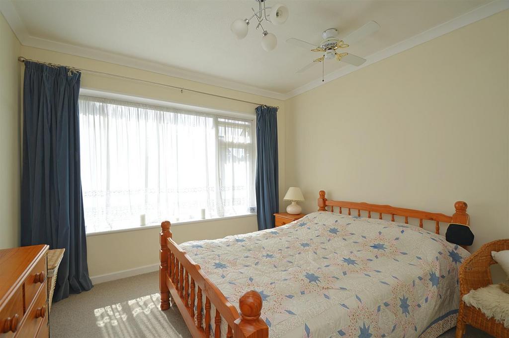 Resized Bed3a.jpg