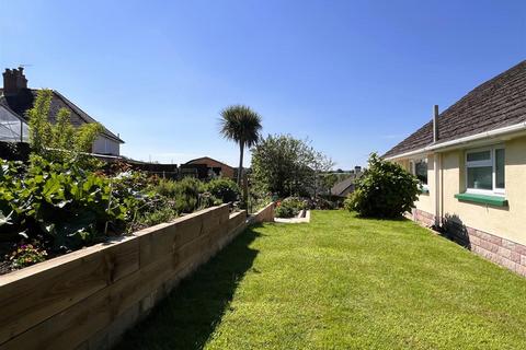 3 Maclins Close, South Molton, EX36 4DL