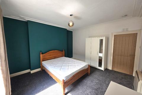 2 bedroom flat to rent, Urquhart Road, City Centre, Aberdeen, AB24