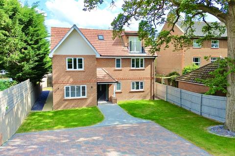 4 bedroom detached house for sale, Baird Road, Arborfield, Berkshire, RG2