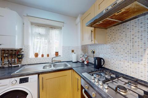 2 bedroom apartment for sale, Flat 1, Lime Tree Court, West Park Drive, West Park, Leeds