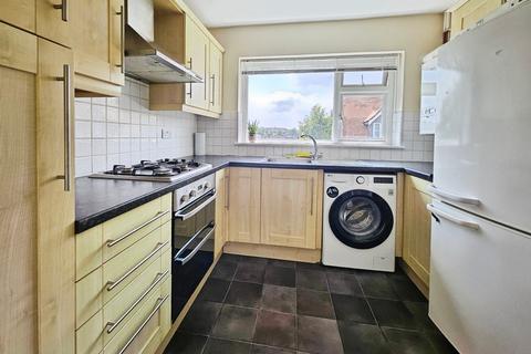 2 bedroom apartment for sale, Hurst Court, Horsham, West Sussex