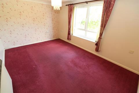 2 bedroom retirement property for sale, Duck Street, Rushden NN10