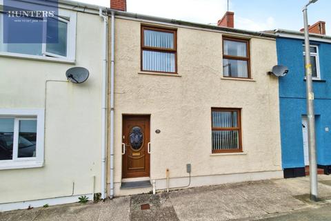 4 bedroom terraced house for sale, Cambrian Road, Neyland