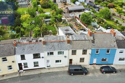 4 bedroom terraced house for sale, Cambrian Road, Neyland