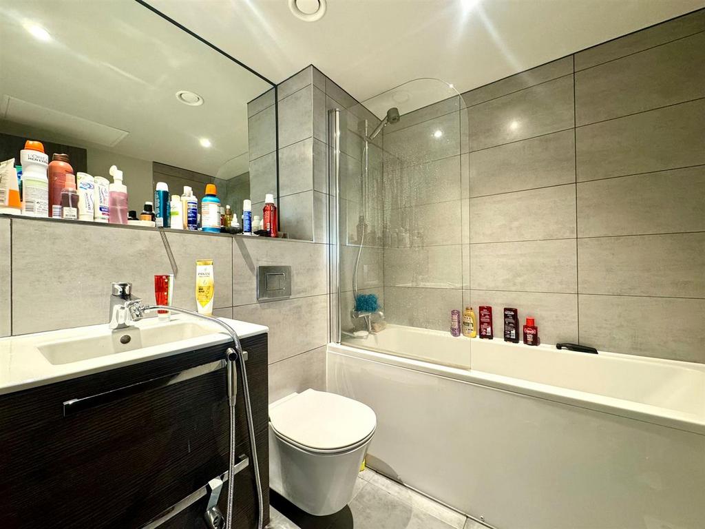 Bathroom.jpeg