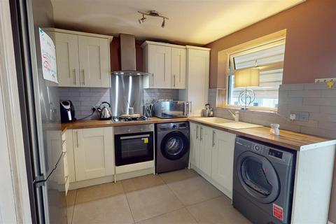 2 bedroom semi-detached house for sale, The Crescent, Buttershaw, Bradford