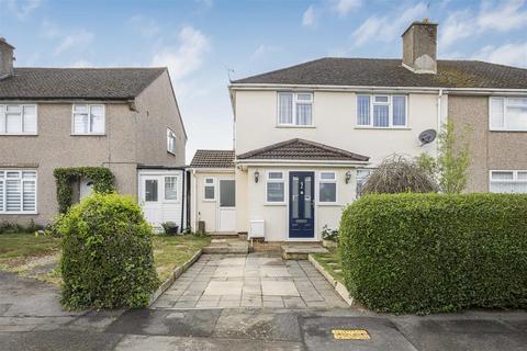 3 bedroom semi-detached house for sale, The Greenway, Cippenham