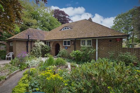 3 bedroom detached house for sale, Bairds Hill, Broadstairs, CT10