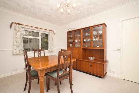 12 Bairds Hill, Broadstairs, CT10 3AA