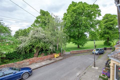 2 bedroom terraced house for sale, Hughenden Road, Horfield, Bristol, BS7